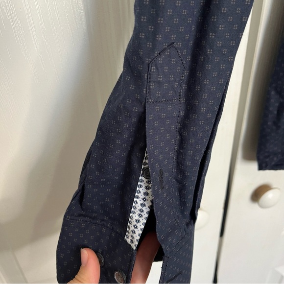 Denim & Flowers Men's Black Button-Up Shirt - Picture 5 of 6